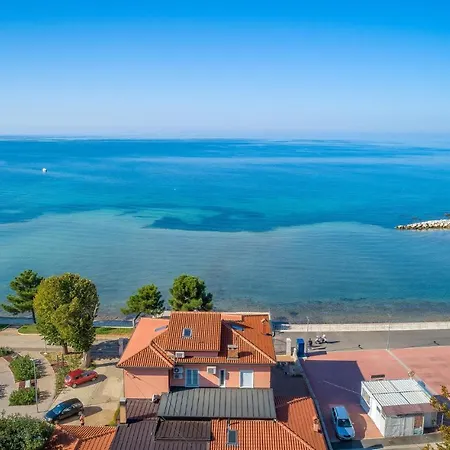 Apartmán 3 Bedroom Cozy In Umag